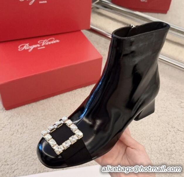 Sumptuous Roger Vivier Très Vivier Strass Buckle Ankle Boots 4.5cm in Black Patent Leather 1115132