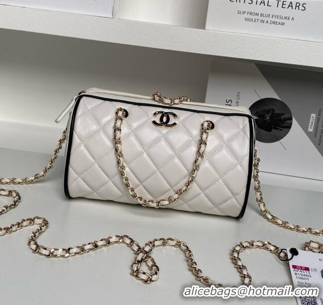 Reasonable Price Chanel Lambskin Clutch with Chain AP4515 White/Black 2025