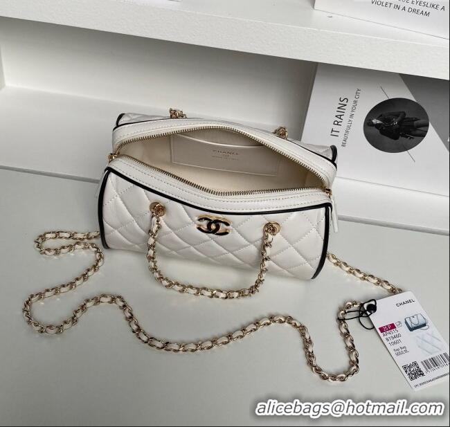 Reasonable Price Chanel Lambskin Clutch with Chain AP4515 White/Black 2025