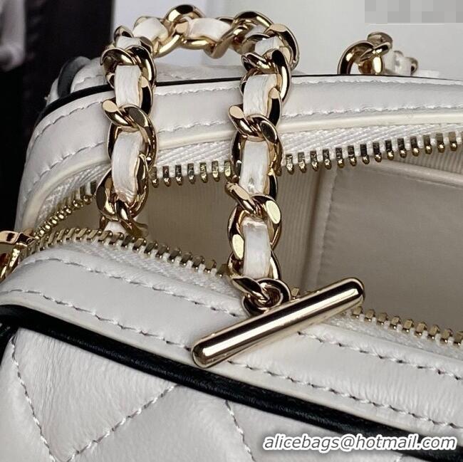 Reasonable Price Chanel Lambskin Clutch with Chain AP4515 White/Black 2025