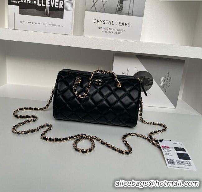 Well Crafted Chanel Lambskin Clutch with Chain AP4515 Black/White 2025