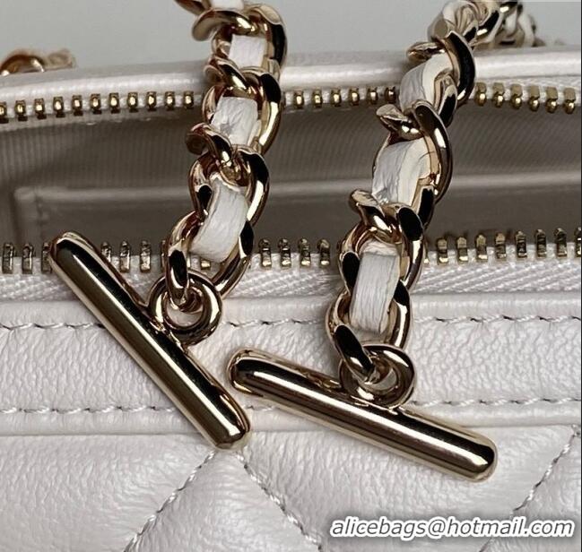 Reasonable Price Chanel Lambskin Clutch with Chain AP4515 White/Gold 2025