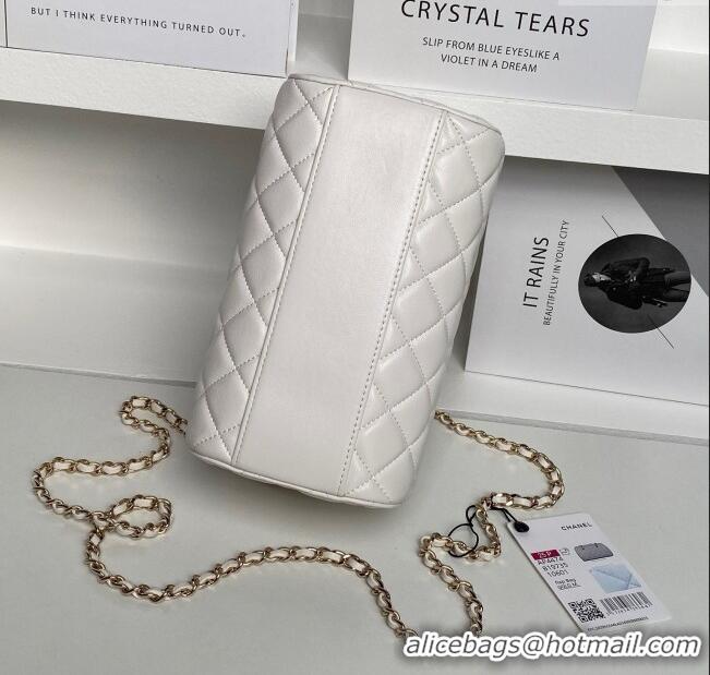 Reasonable Price Chanel Lambskin Clutch with Chain AP4515 White/Gold 2025