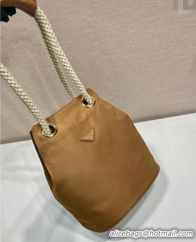 Famous Brand Prada Re-Nylon and Leather Bucket Bag 1BE082 Brown 2025