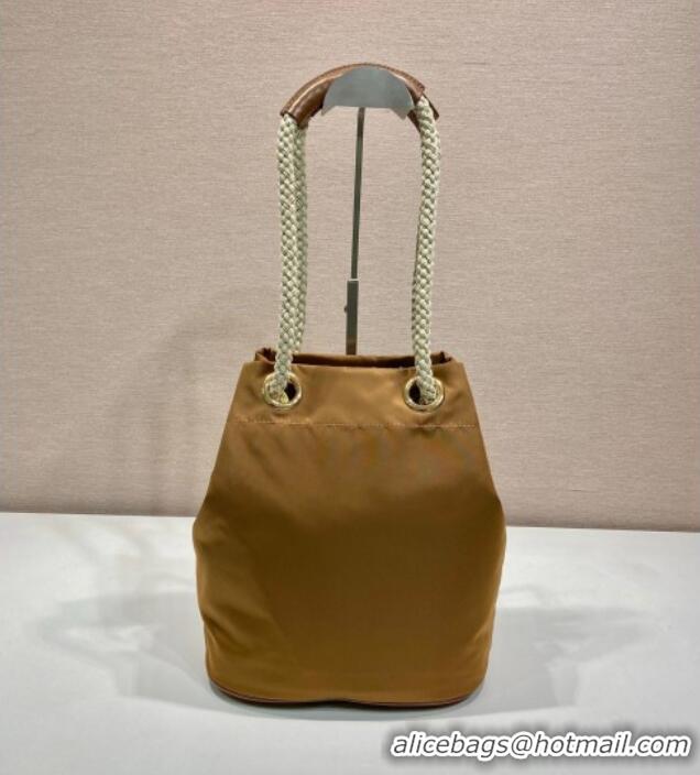 Famous Brand Prada Re-Nylon and Leather Bucket Bag 1BE082 Brown 2025