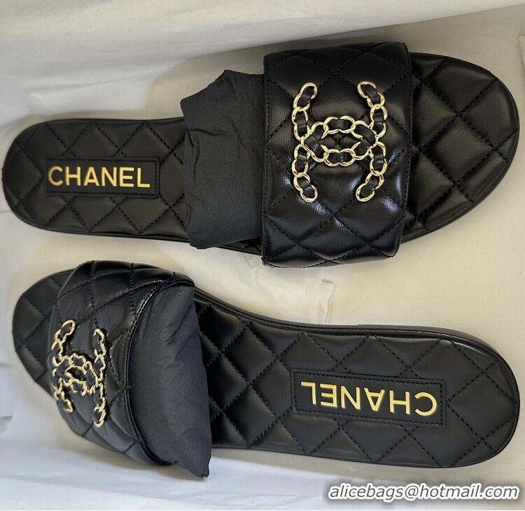 ​Famous Brand Chanel Lambskin Flat Slides Sandal With Chain CC Logo 72205 Black