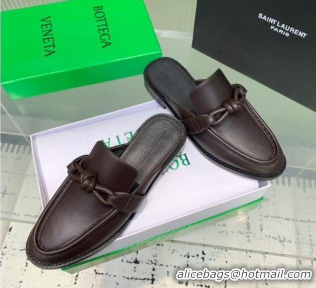 Pretty Style Bottega Veneta Astaire Flat Mules in Calfskin with One-Tone Knot Dark Brown 0219107