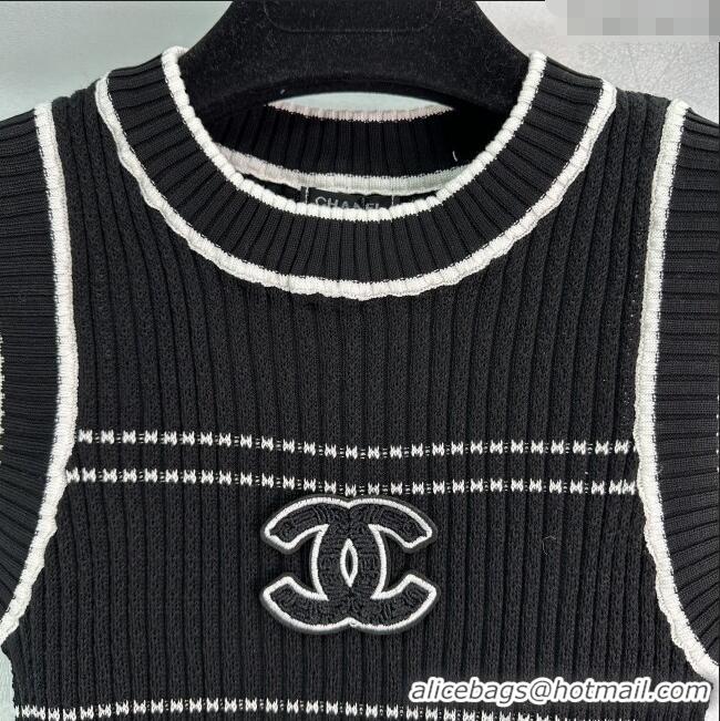 Reasonable Price Chanel Knit Vest 021402 White/Black 2025