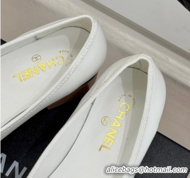 Youthful Chanel Calfskin & Wood-Like Loafers 4cm with Camellia Bloom White/Black 2025 CH030305