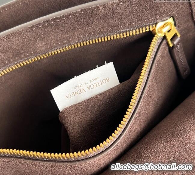 Top Quality Bottega Veneta Medium Ciao Ciao Top Handle Bag in Calf Leather 817231 Fondant Brown 2025