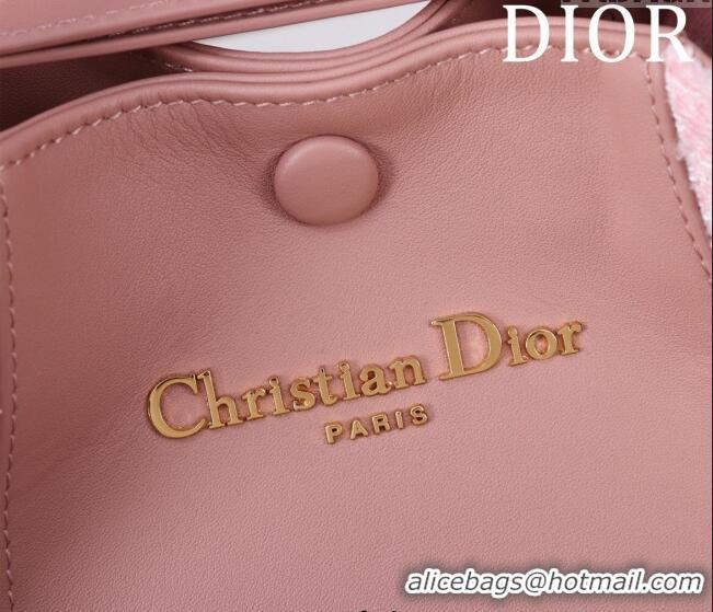 Famous Brand Dior Small Signature Bucket Bag in Calfskin and Tweed 0403 Pink 2025