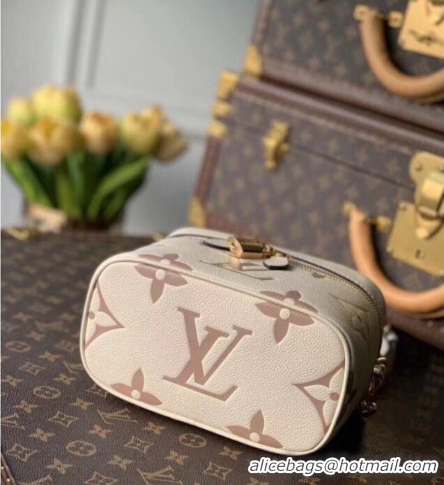 Super Quality Louis Vuitton Vanity Case PM Bag in Giant Monogram Leather M45599 Cream White/Beige 2025