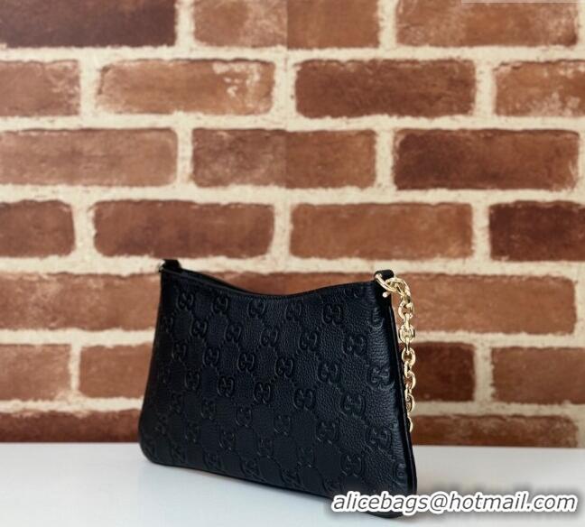 Famous Brand Gucci GG Grainy Leather Emblem Medium Shoulder bag 815277 Black 2025